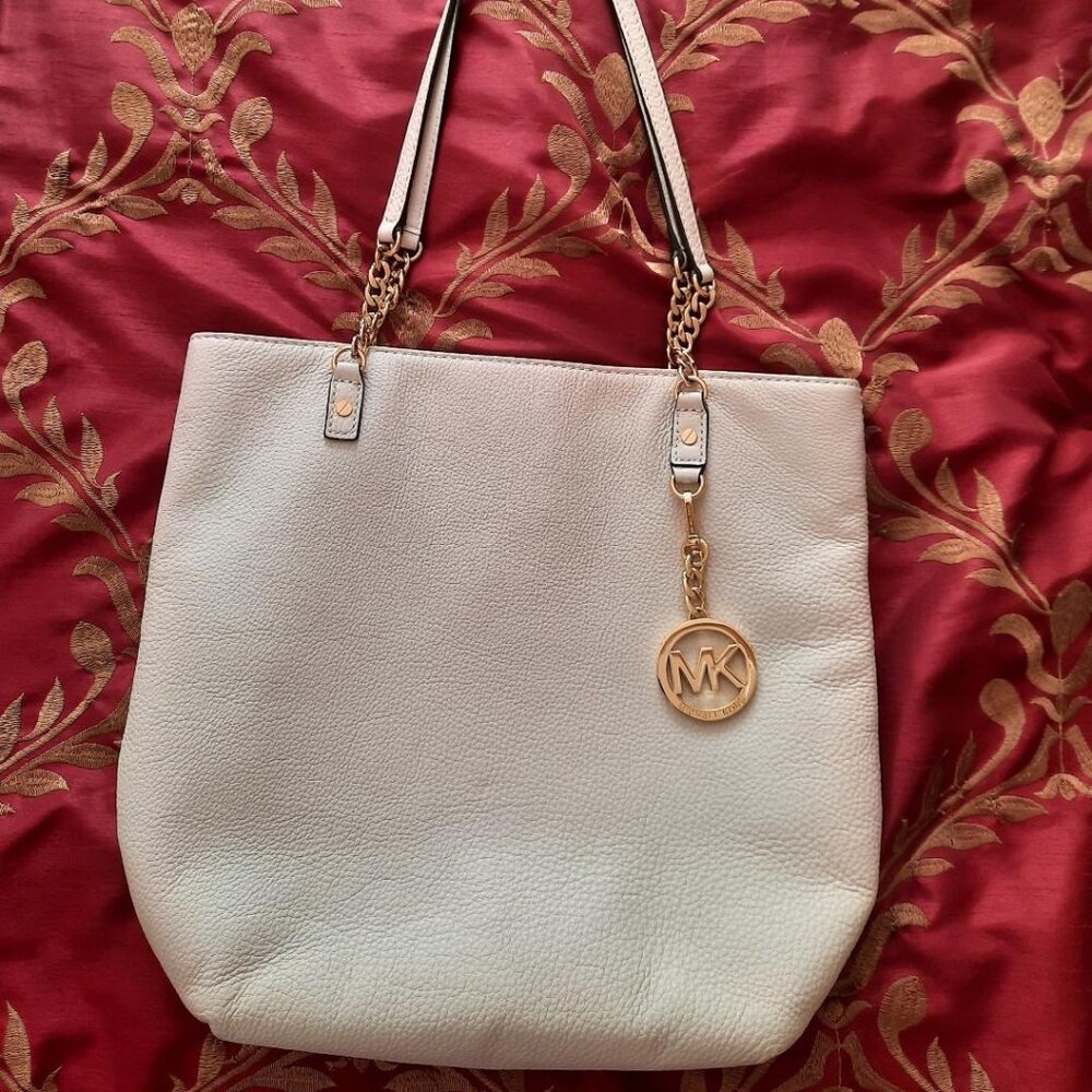 Michael Kors Chained Leather Tote